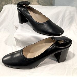 Everlane - Matte Black Everyday Heels